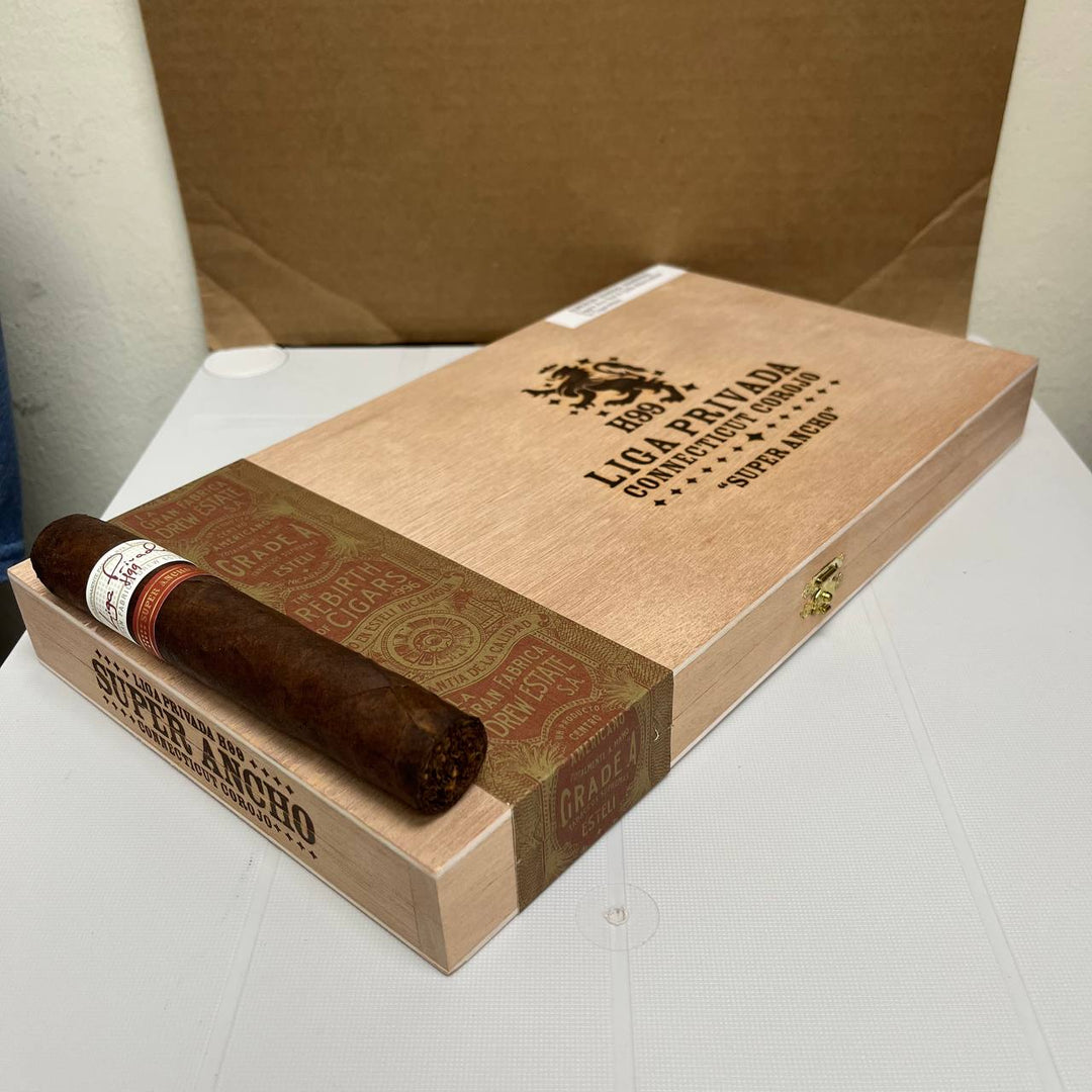 Liga Privada H99 Connecticut Corojo Super Ancho