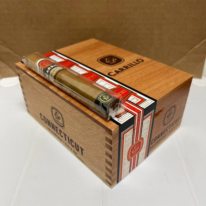 E.P. Carrillo Essence Connecticut Corona