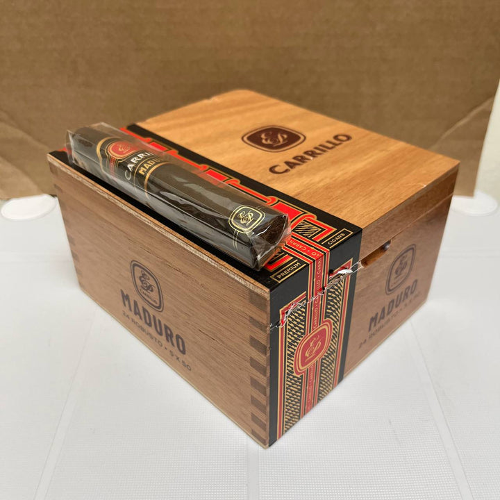 E.P. Carrillo Essence Maduro Robusto