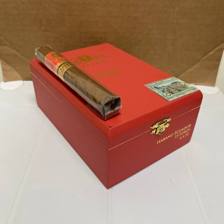 Luciano Tiago Family Elegida Habano Toro
