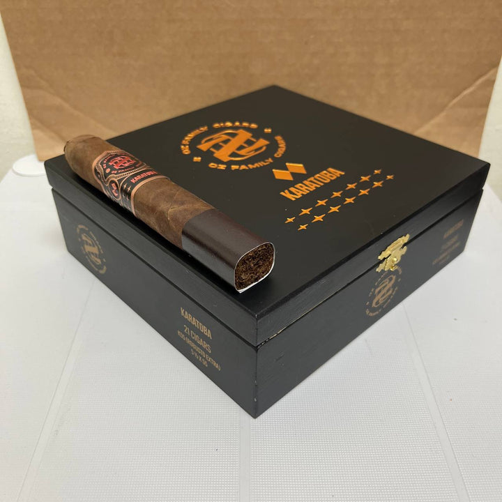 Ozgener Family Cigar Karatoba Robusto Extra