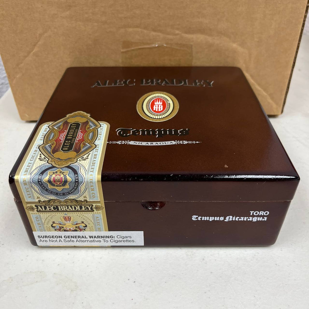Alec Bradley Tempus Nicaragua Toro