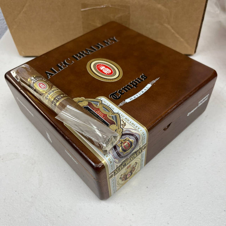 Alec Bradley Tempus Torpedo