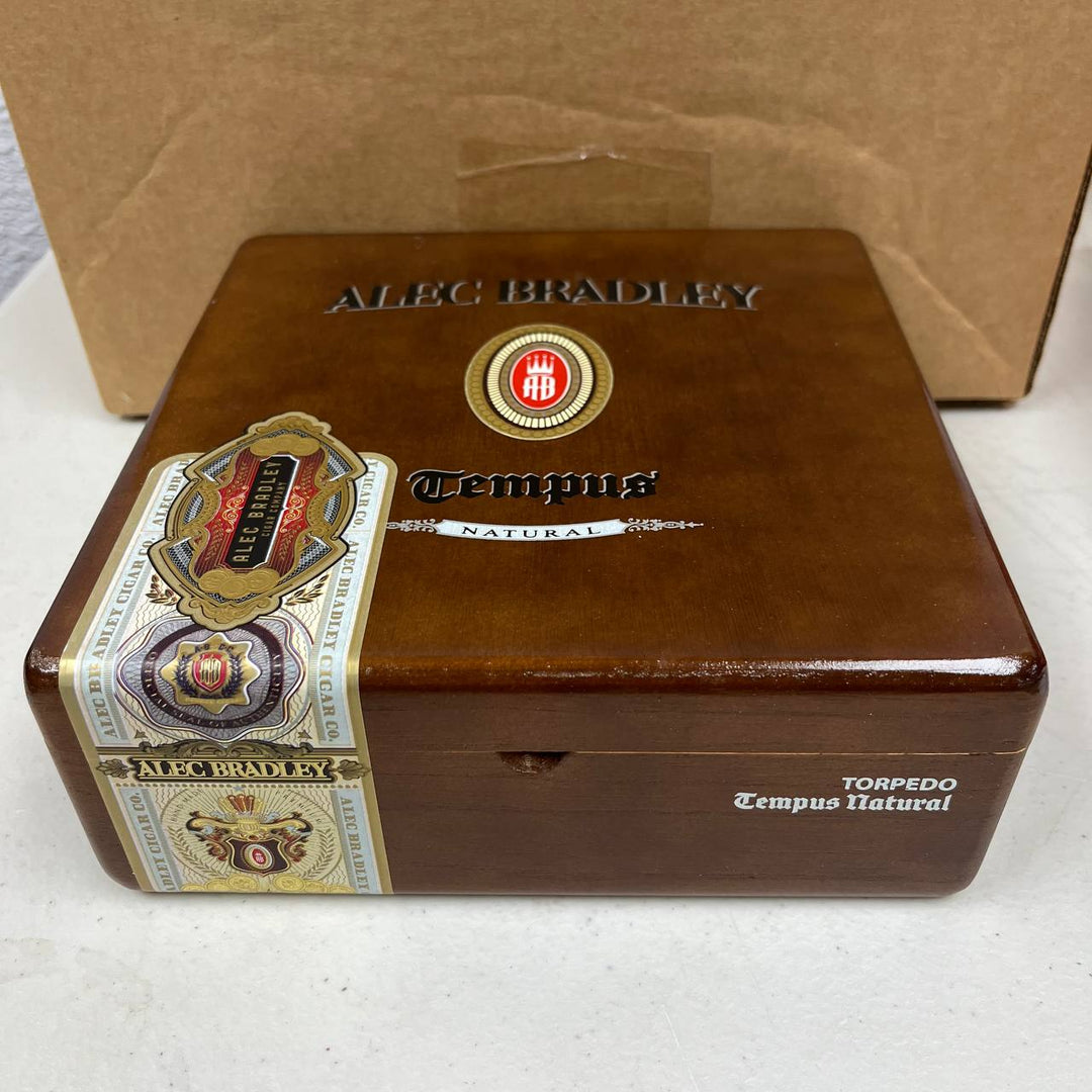 Alec Bradley Tempus Torpedo