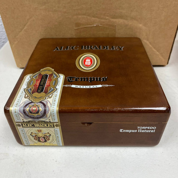 Alec Bradley Tempus Torpedo