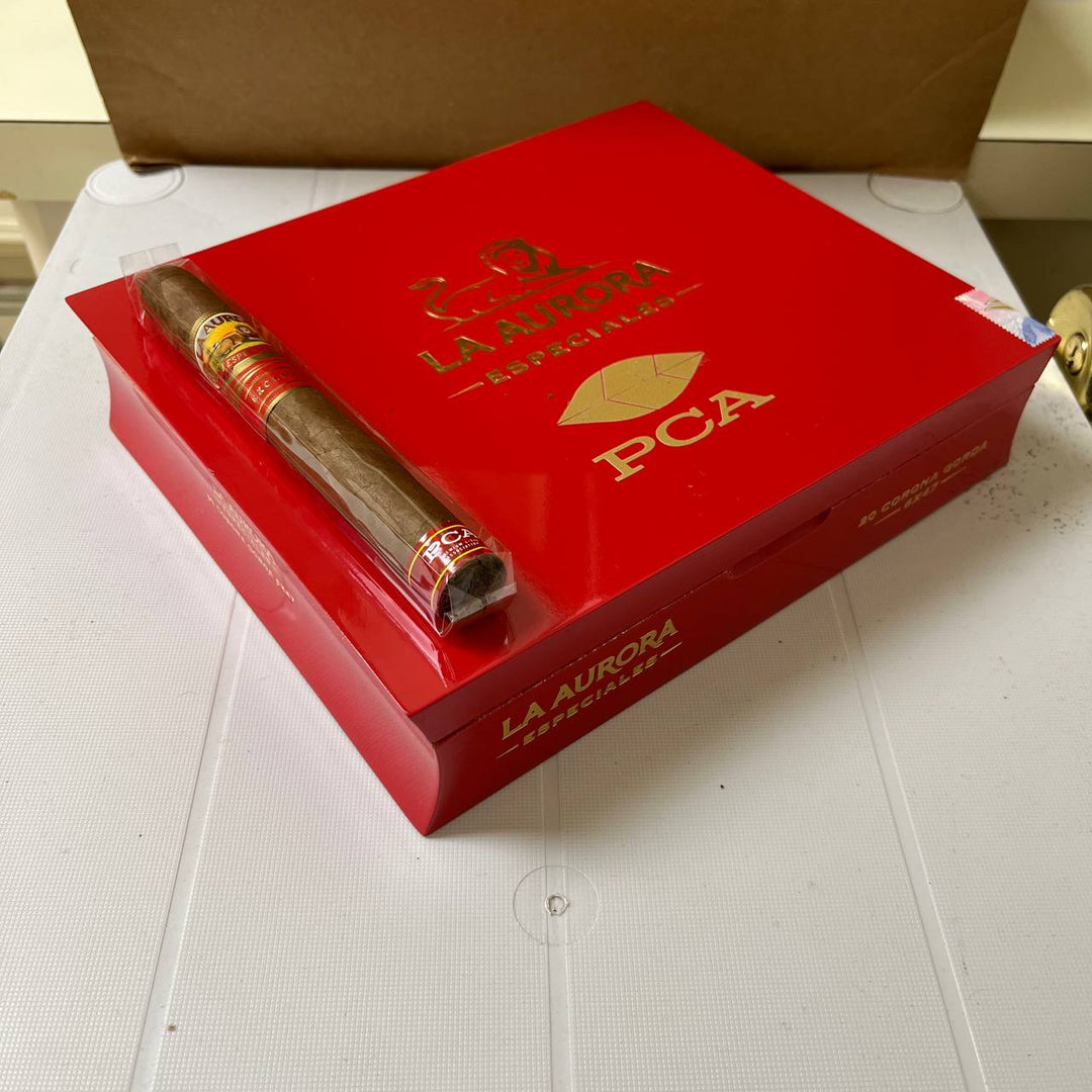 La Aurora Especiales PCA Corona Gorda