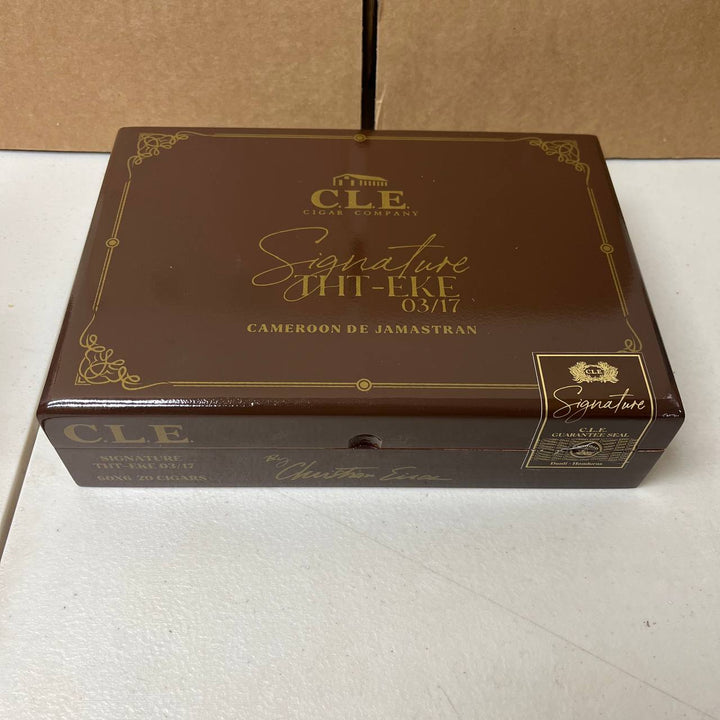 C.L.E. Signature Gordo