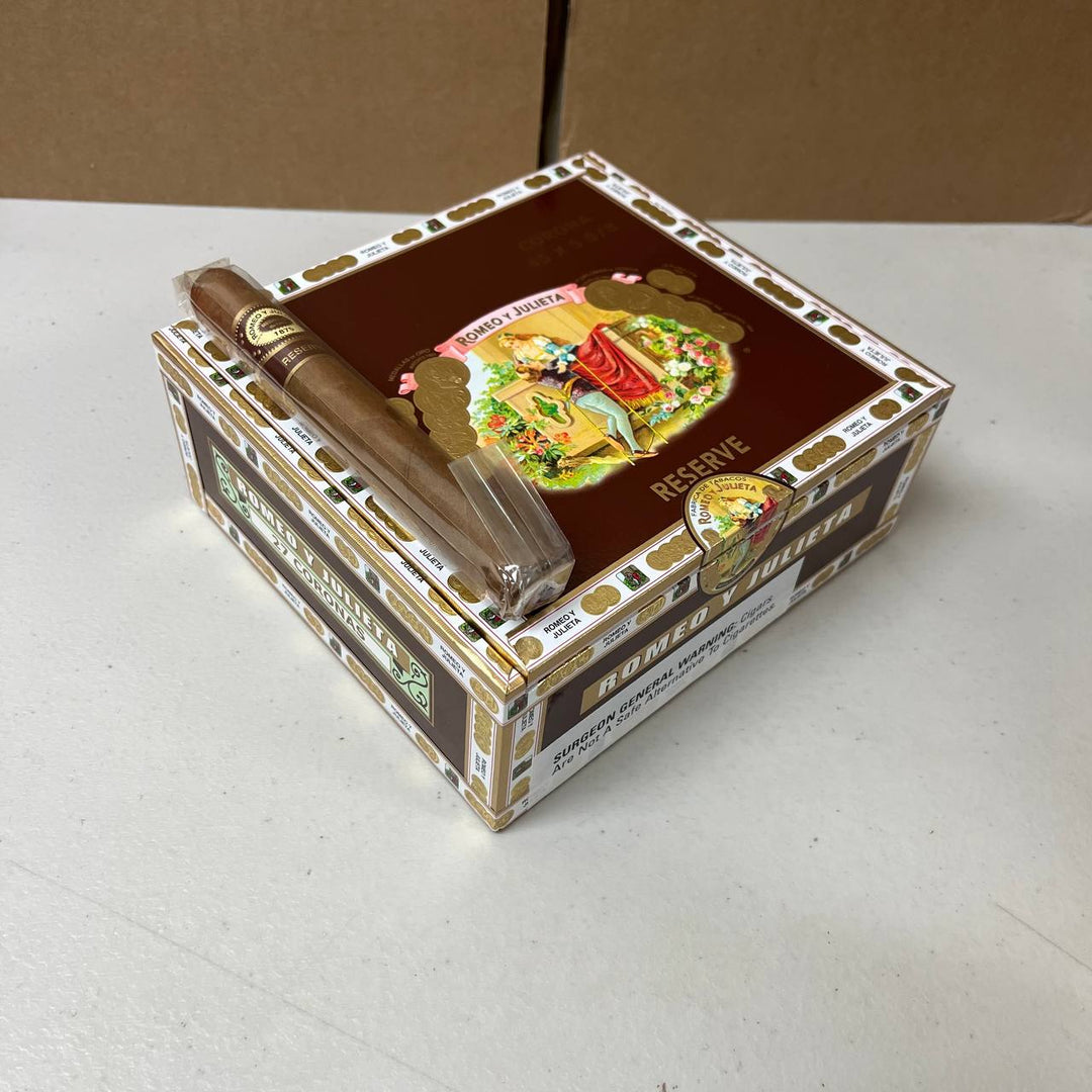 Romeo Y Julieta Reserve Corona