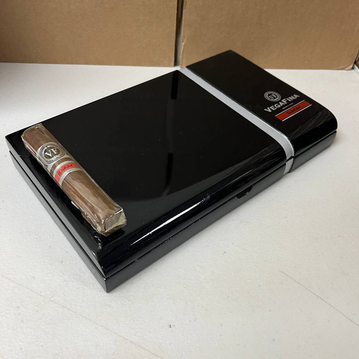 Vega Fina Sumum Robusto