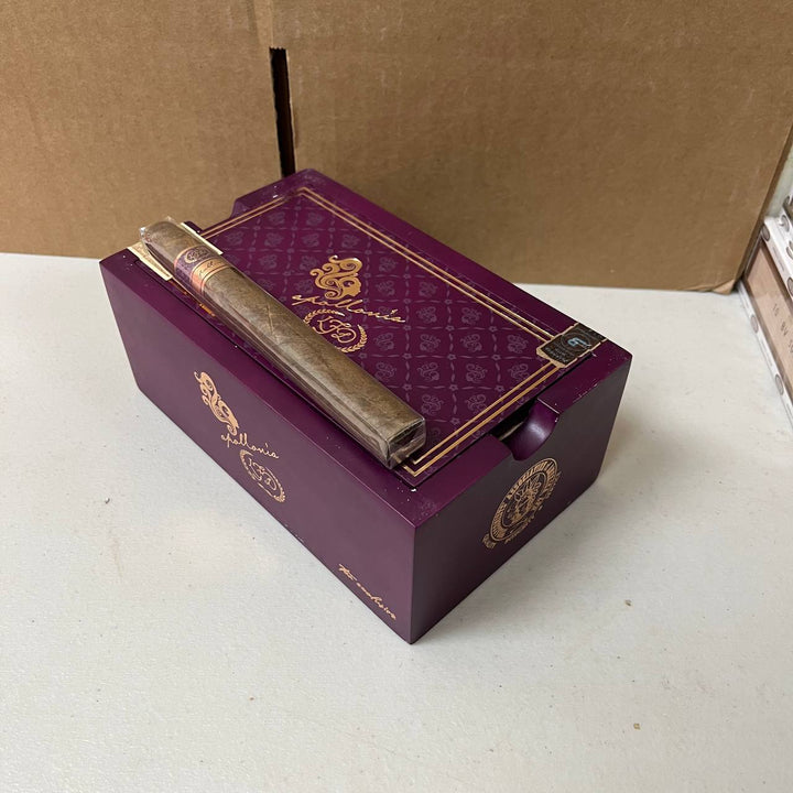 La Flor Dominicana Apollonia TAA 2025