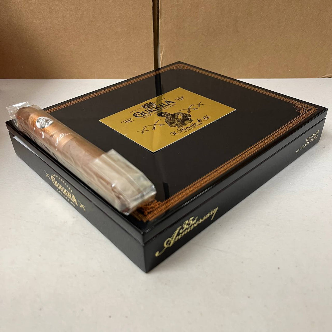 Gurkha 35th Anniversary Figurado