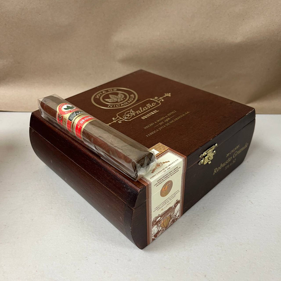 Joya De Nicaragua Antano 1970 Robusto Grande