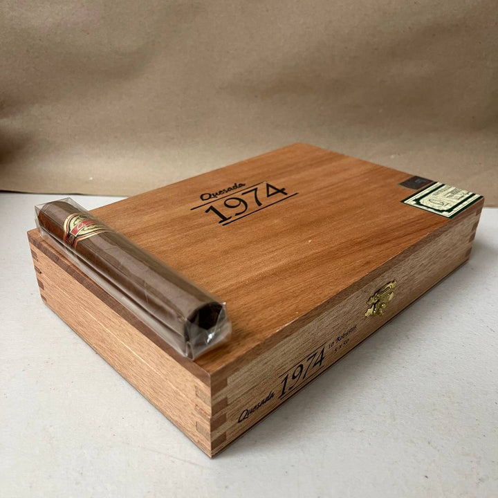 Quesada 1974 Robusto