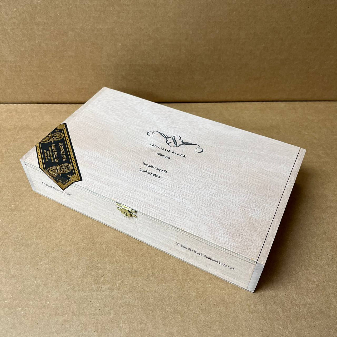 Sencillo Black Piramide Largo 54