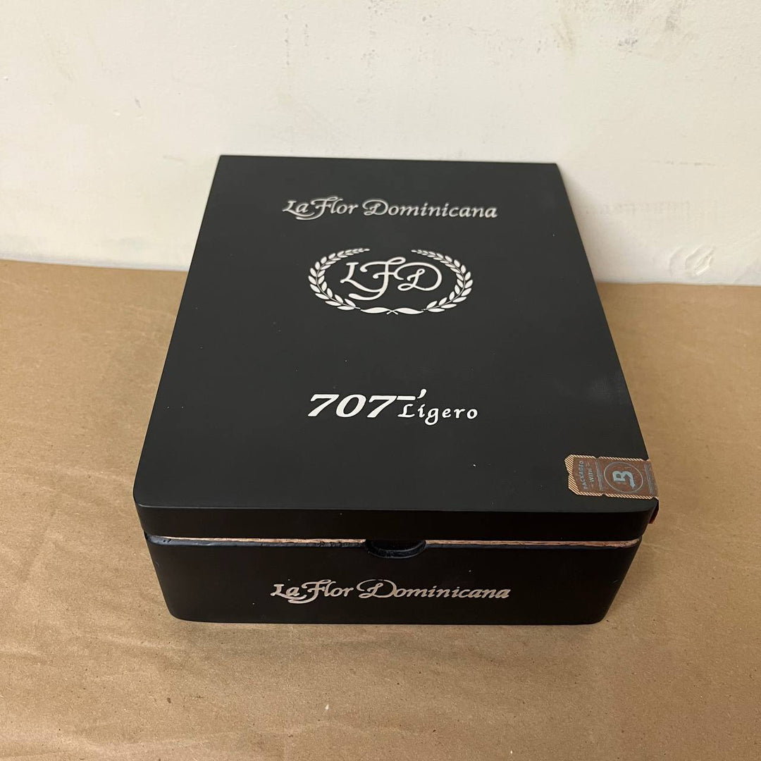 La Flor Dominicana Ligero Natural 707