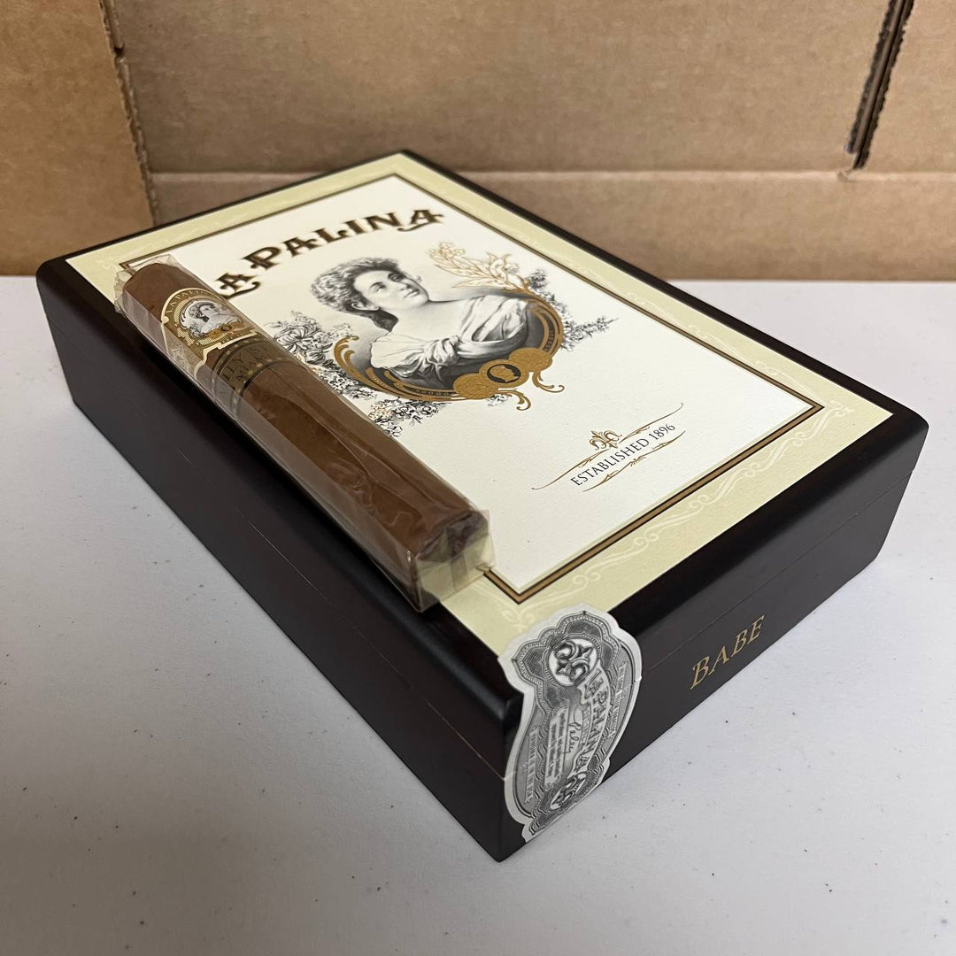 La Palina Family Series Miami Babe Robusto