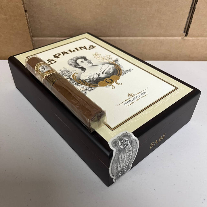 La Palina Family Series Miami Babe Robusto