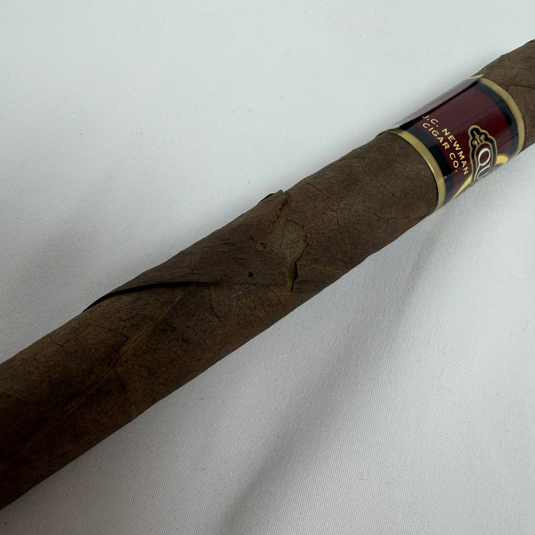 Quorum Maduro Churchill -Damaged-