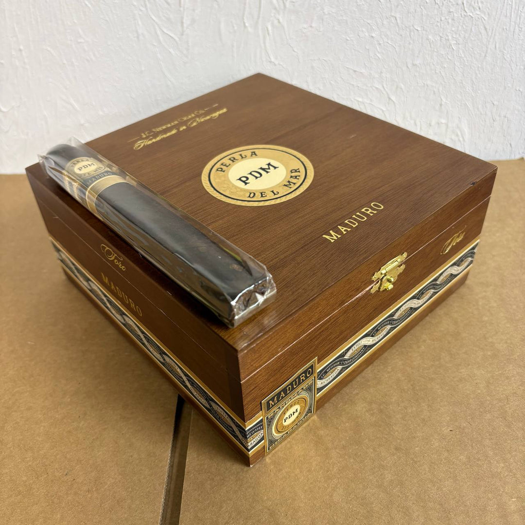 Perla del Mar Maduro Toro
