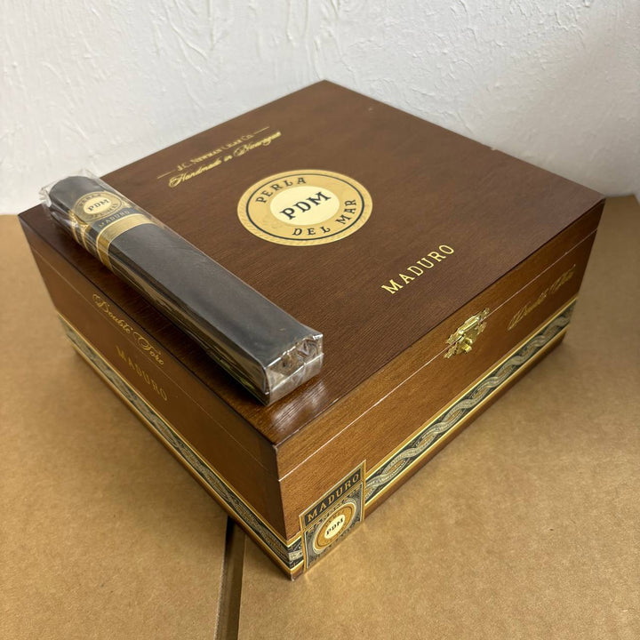 Perla del Mar Maduro Double Toro