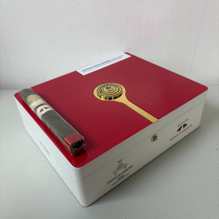 Montecristo 1935 Anniversary Edicion Doble Diamante Red