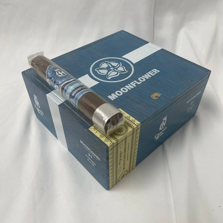 Crowned Heads Moonflower Robusto