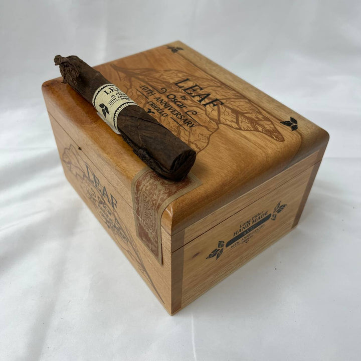 Leaf by Oscar 10th Anniversary Criollo Toro