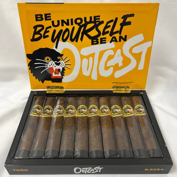 Outcast Cigars Toro
