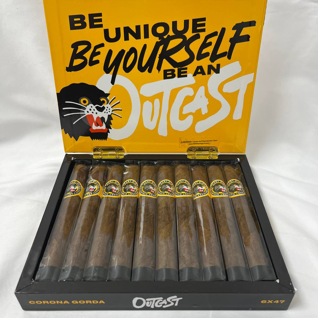 Outcast Cigars Corona Gorda