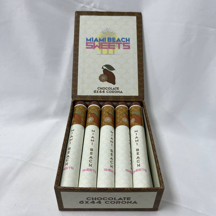 Miami Beach Sweets Chocolate Corona Tubo