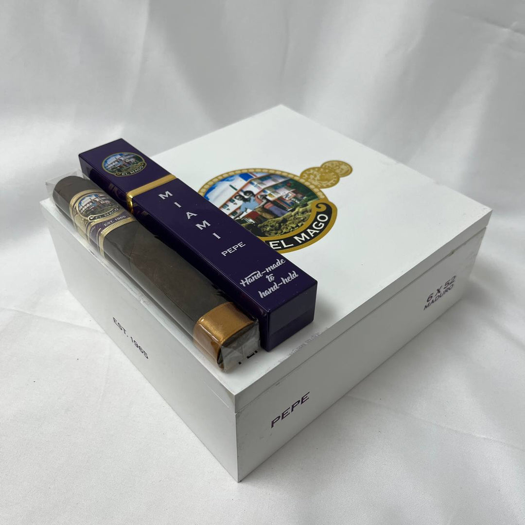 El Mago Pepe Box-Pressed Toro Square Tubo