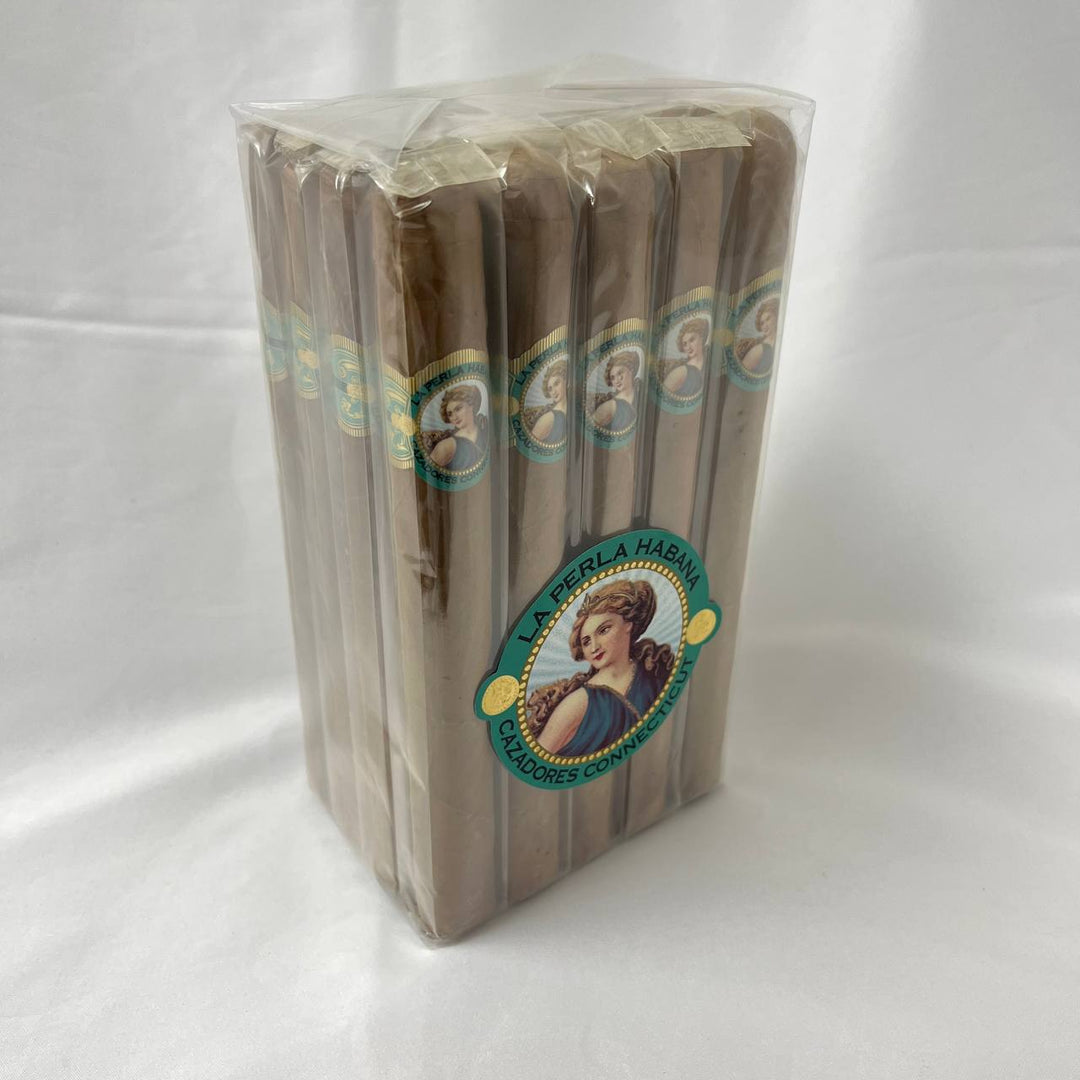 La Perla Habana Cazadores Connecticut Churchill