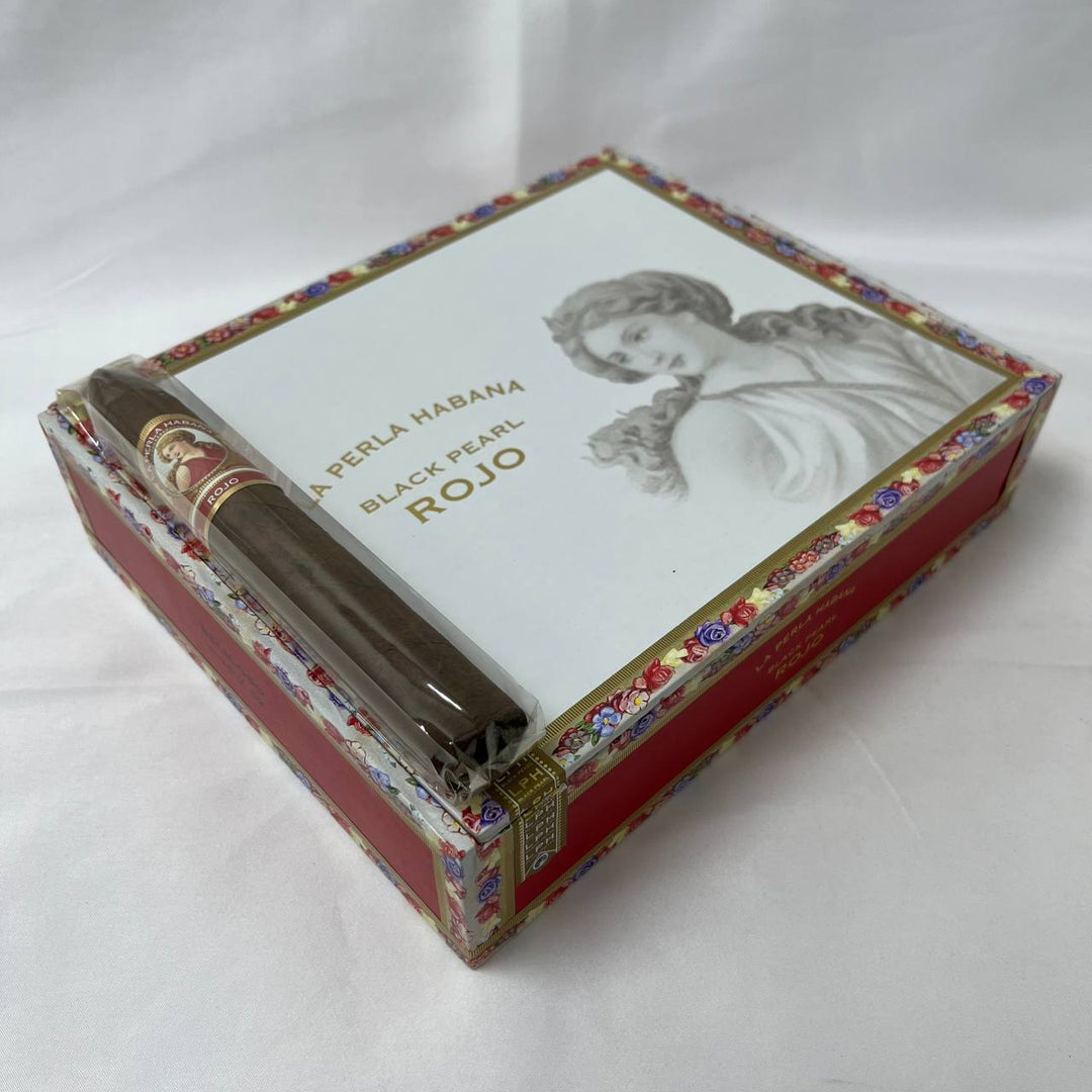 La Perla Habana Black Pearl Rojo Belicoso