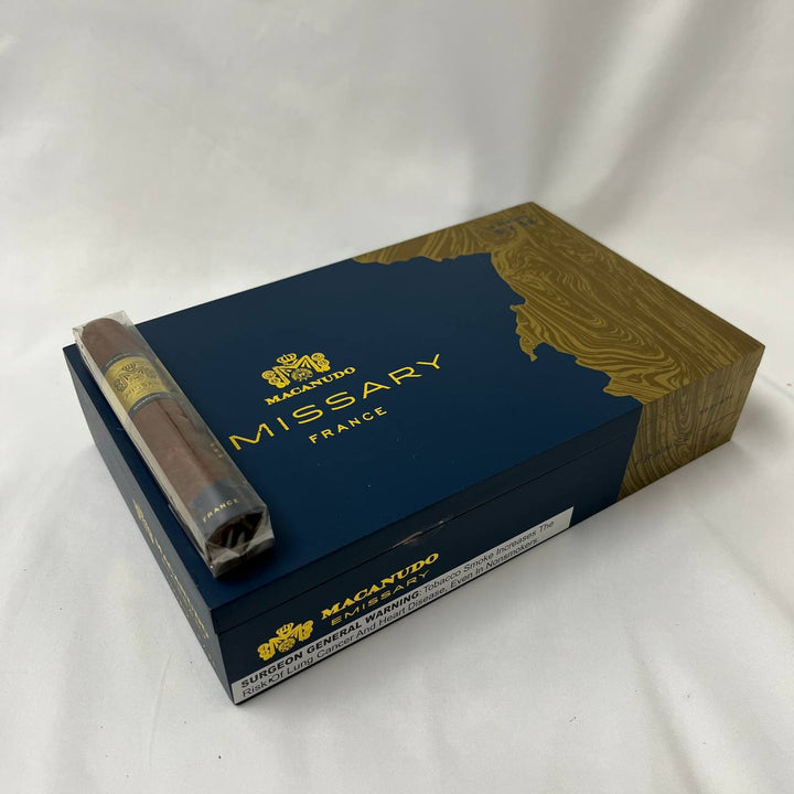 Macanudo Emissary France Robusto