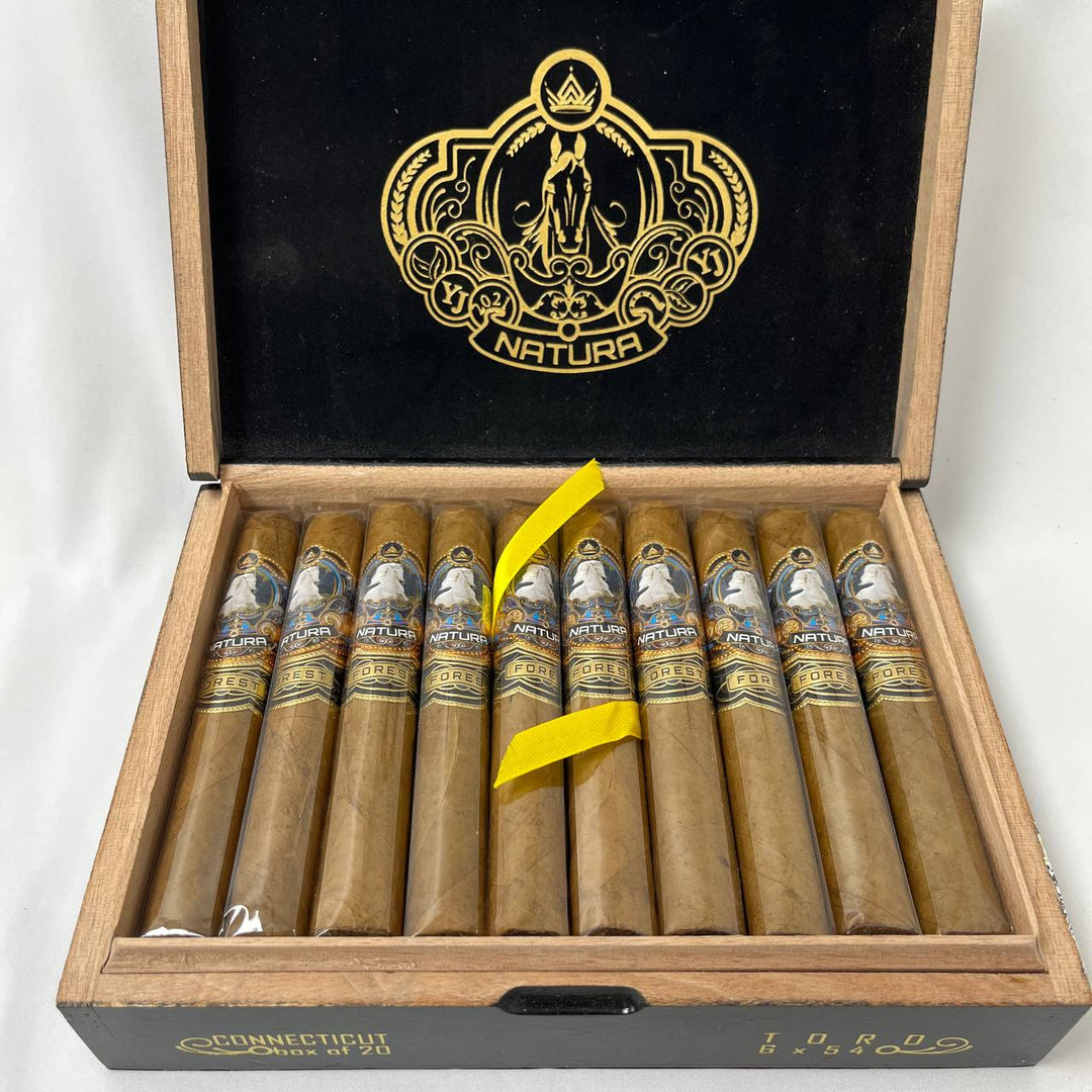 Natura Cigars Forest Connecticut Toro