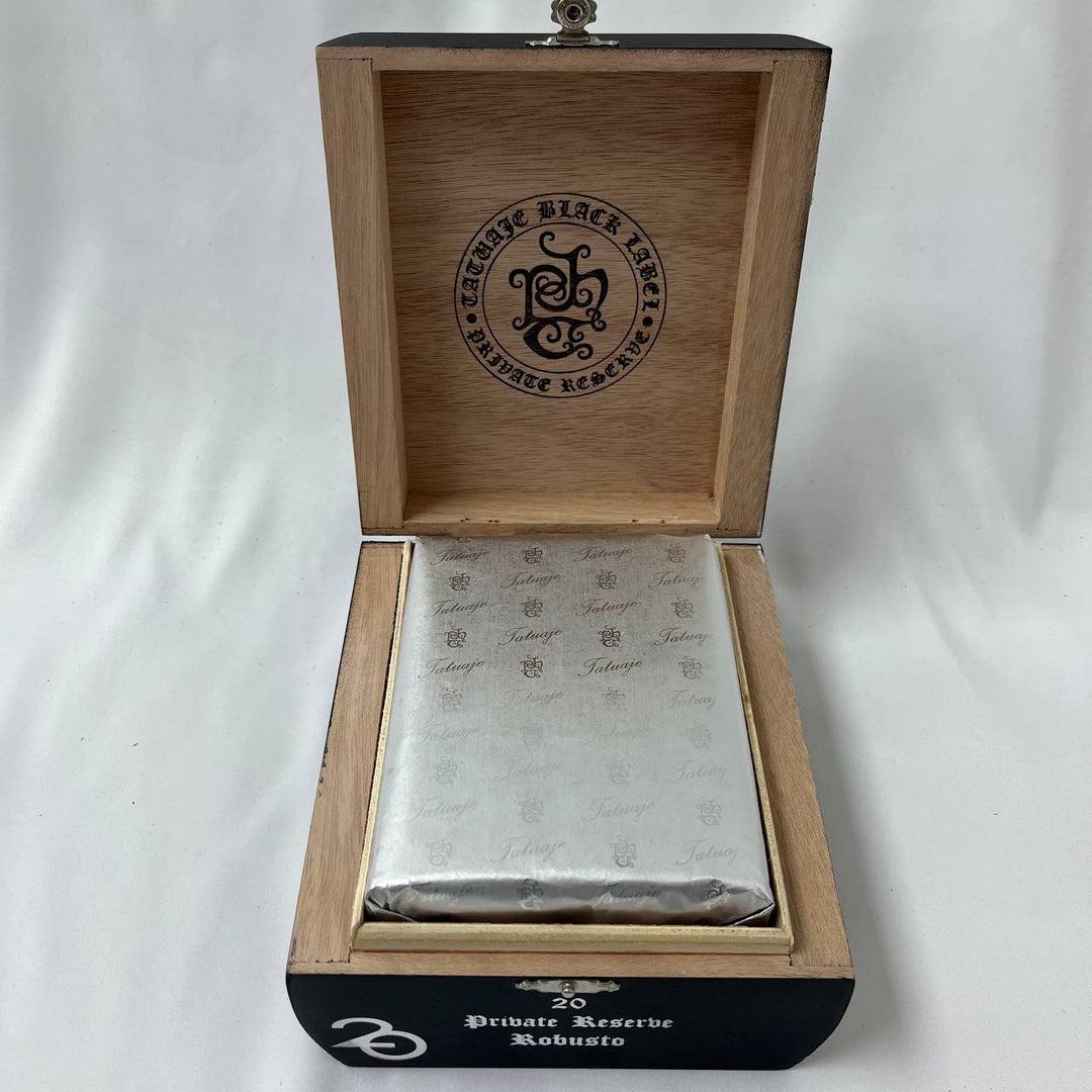 Tatuaje Black Private Reserve Robusto