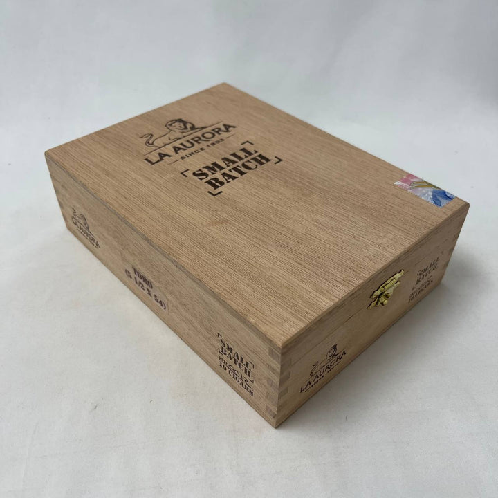 La Aurora Small Batch Lot 12 Toro