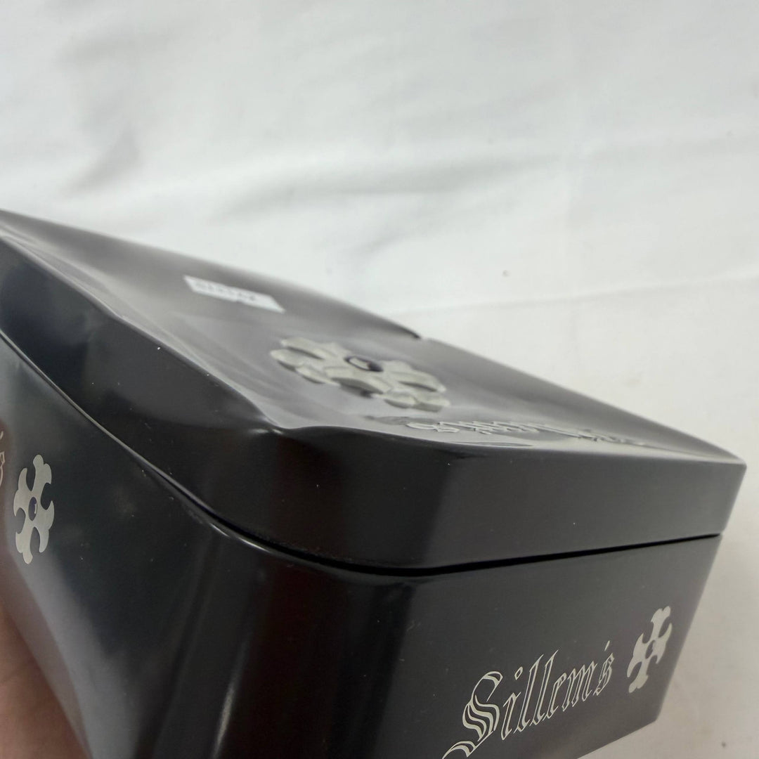 Sillem's Black -Damaged-