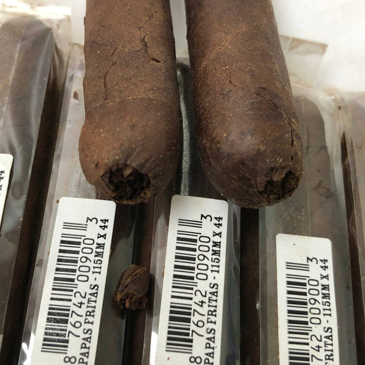 Liga Privada Unico Serie Papas Fritas Petit Corona -Damaged-