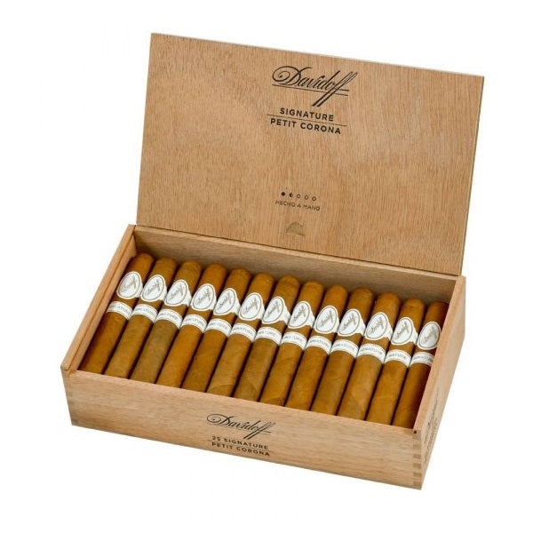 Sorry, Davidoff Signature Series Petite Corona  image not available now!