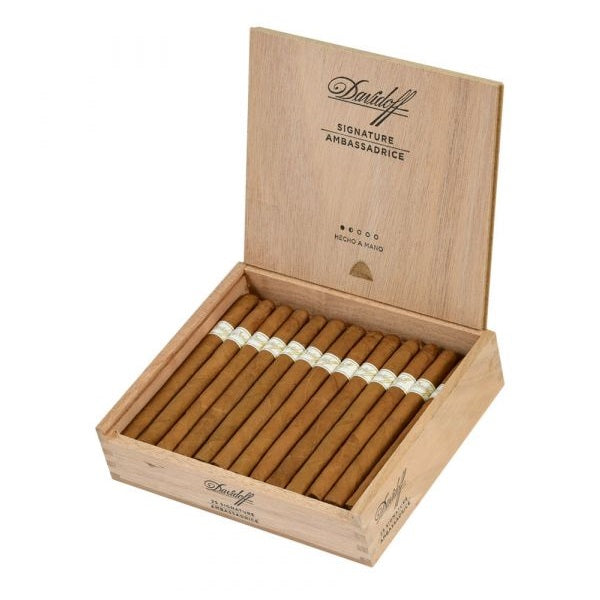 Sorry, Davidoff Signature Series Ambassadrice Cigarillo  image not available now!